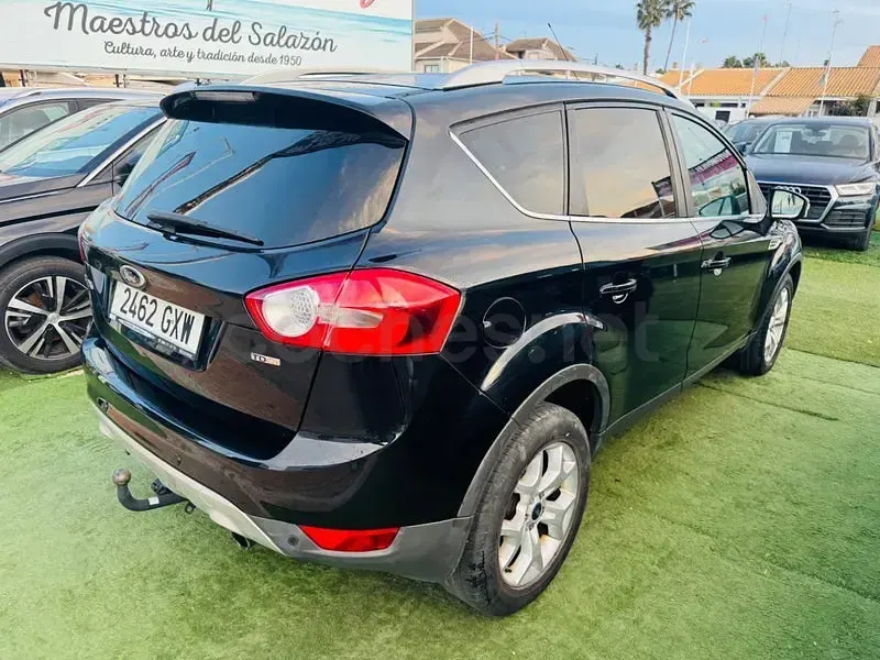 Usado Ford Kuga Titanium 136 CV (100 kW) 2010 Negro SUV