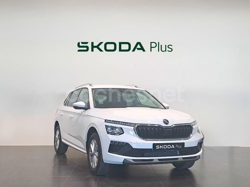 Blanco Nuevo 2025 Skoda Kamiq Selection SUV | 23.000 € (Caro) - Imagen 1/4
