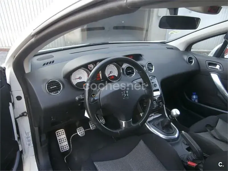 Usado Peugeot 308 CC Sport 140 CV (102 kW) 2011 Blanco Descapotable