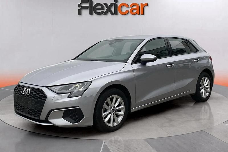 Usado Audi A3 Premium 110 CV (80 kW) 2023 Gris Berlina