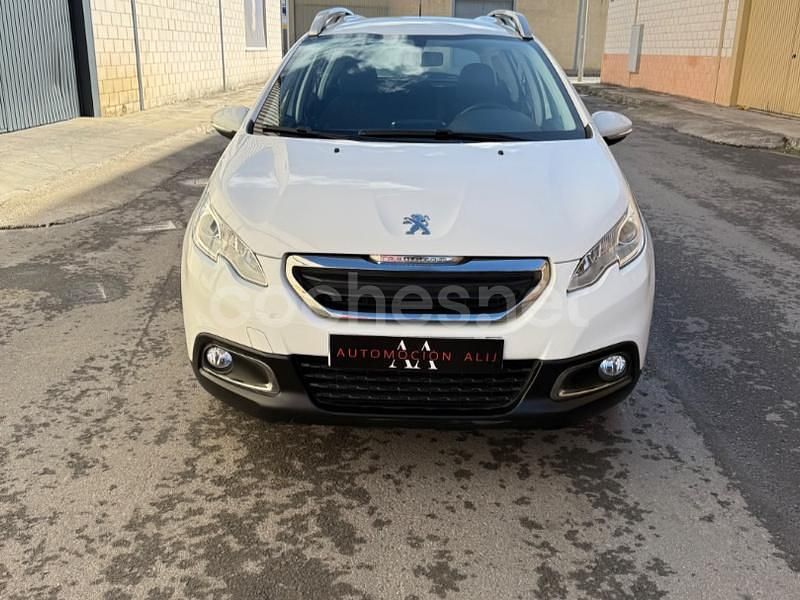 Blanco Usado 2015 Peugeot 2008 Allure SUV | 8990 € (Buen precio) - Imagen 1/4