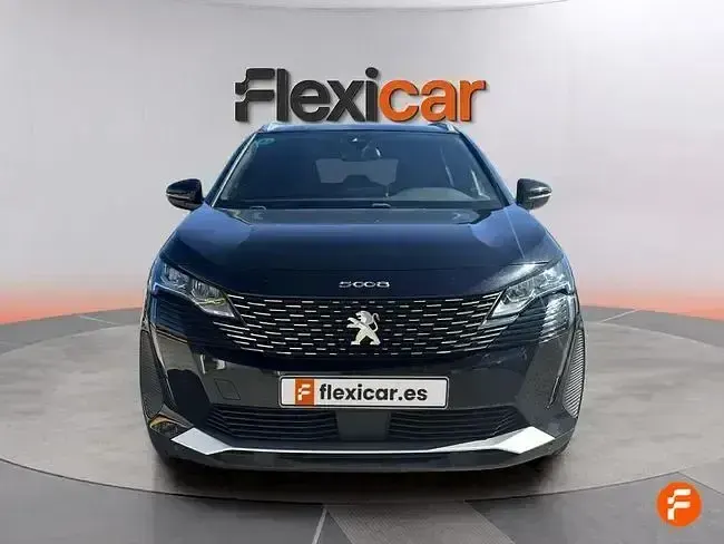 Usado Peugeot 5008 Allure 130 CV (95 kW) 2024 Negro SUV