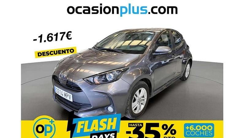 Usado Toyota Yaris Edition 125 CV (91 kW) 2024 Gris Utilitario