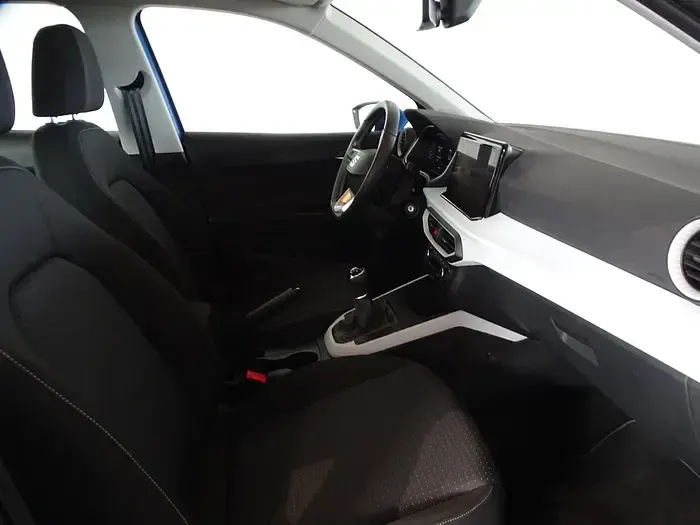 Usado Seat Arona Xperience 116 CV (85 kW) 2025 Blanco SUV