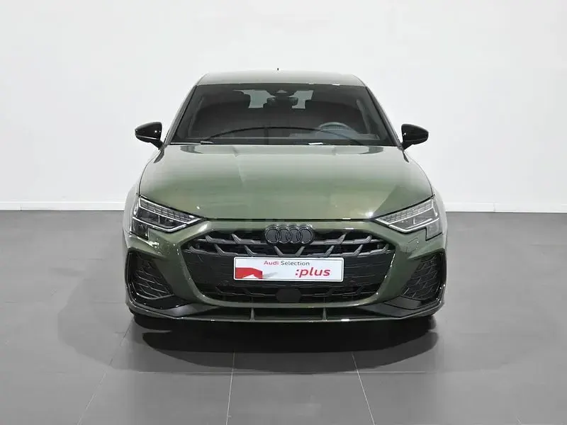 Usado Audi A3 Comfort 150 CV (110 kW) 2025 Verde Berlina
