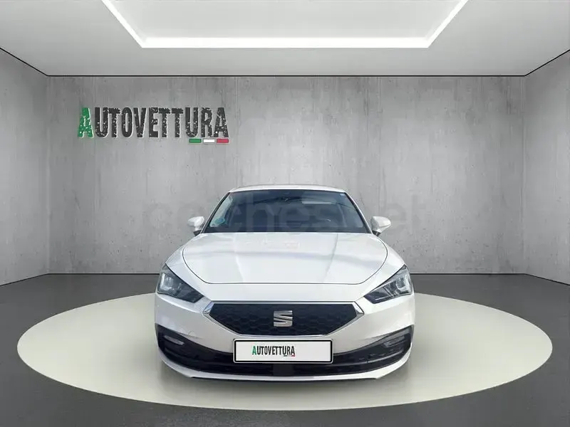 Usado Seat Leon Style 115 CV (84 kW) 2021 Blanco Berlina