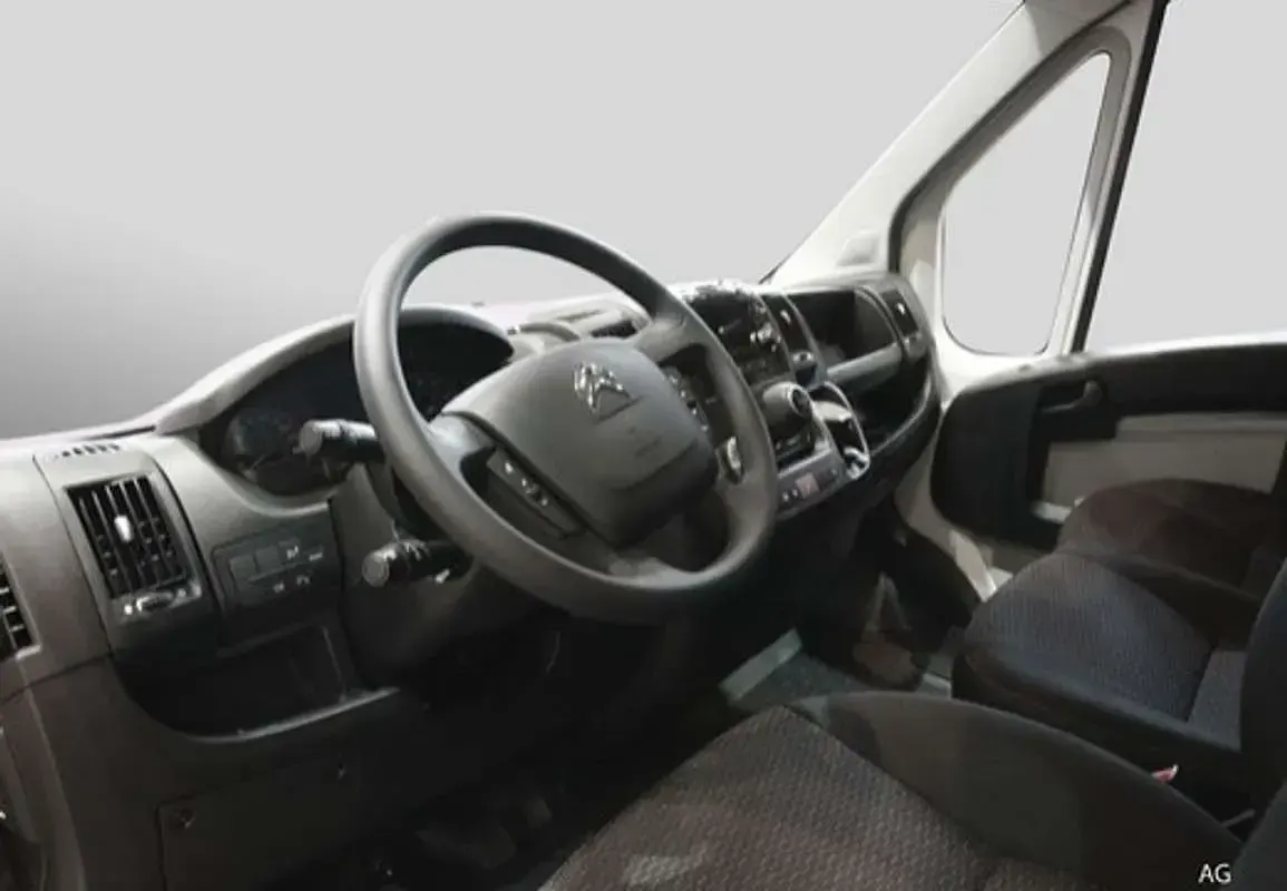 Usado Citroën Jumper 120 CV (88 kW) 2021 Blanco Monovolumen