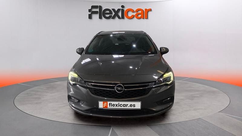 Usado Opel Astra Innovation 150 CV (110 kW) 2019 Gris Familiar