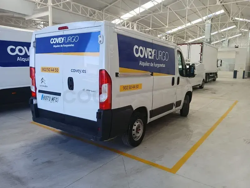 Usado Iveco Daily 96 CV (70 kW) 2023 Blanco Pickup/Camioneta