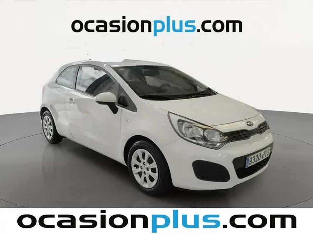 Usado Kia Rio 86 CV (63 kW) 2014 Blanco Utilitario