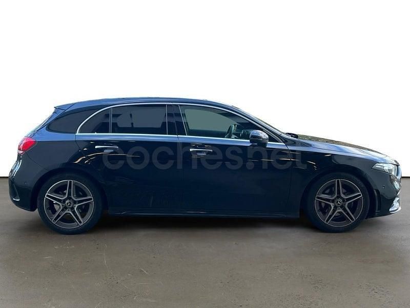 Usado Mercedes A180 116 CV (85 kW) 2023 Negro Berlina