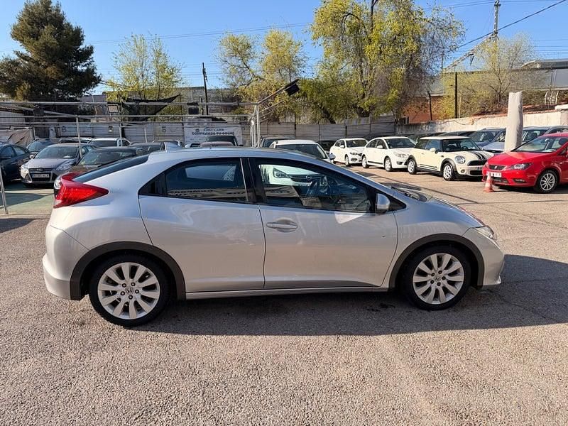 Usado Honda Civic Sport 120 CV (88 kW) 2013 Gris / plata Berlina