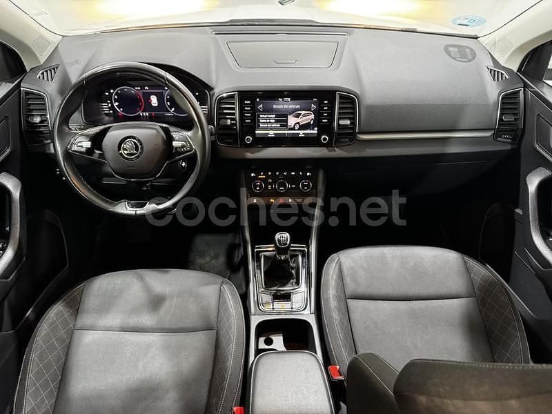 Usado Skoda Karoq Ambition 116 CV (85 kW) 2021 Blanco SUV