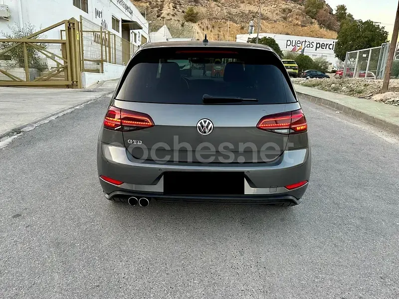 Usado VW Golf VII GTD 184 CV (135 kW) 2019 Gris / plata Berlina