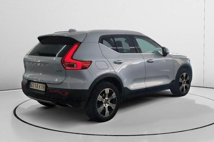 Usado Volvo XC40 Inscription 150 CV (110 kW) 2019 Gris SUV