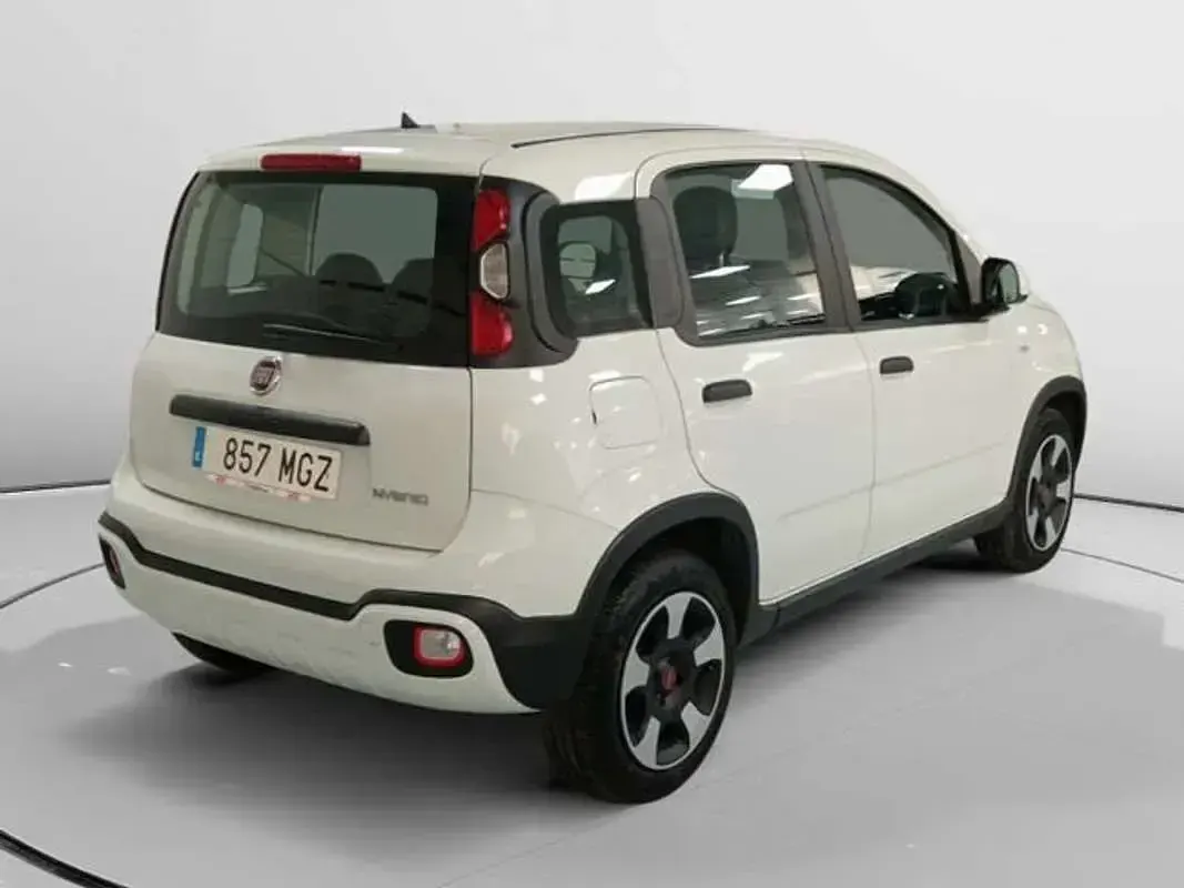 Usado Fiat Panda Cross Cross 69 CV (50 kW) 2023 Blanco Utilitario