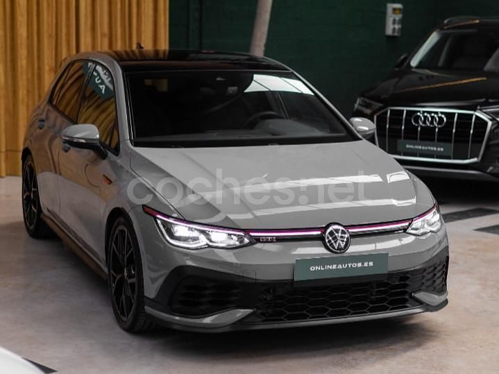 Usado VW Golf VII GTI Clubsport 301 CV (221 kW) 2021 Gris / plata Utilitario