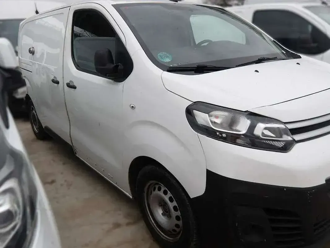Usado Citroën Jumpy 102 CV (75 kW) 2021 Blanco Monovolumen