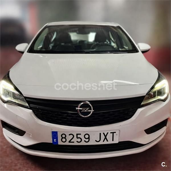 Usado Opel Astra Business 110 CV (80 kW) 2017 Blanco Berlina