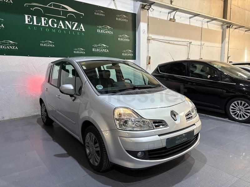 Usado Renault Grand Modus Evolution 90 CV (66 kW) 2012 Gris / plata Monovolumen
