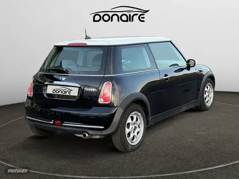 Usado Mini Cooper 90 CV (66 kW) 2005 Negro Utilitario