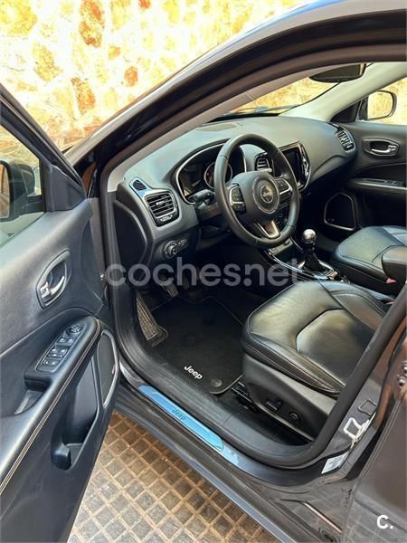 Gris / plata Usado 2020 Jeep Compass Limited SUV | 19.100 € (Buen precio) - Imagen 1/1