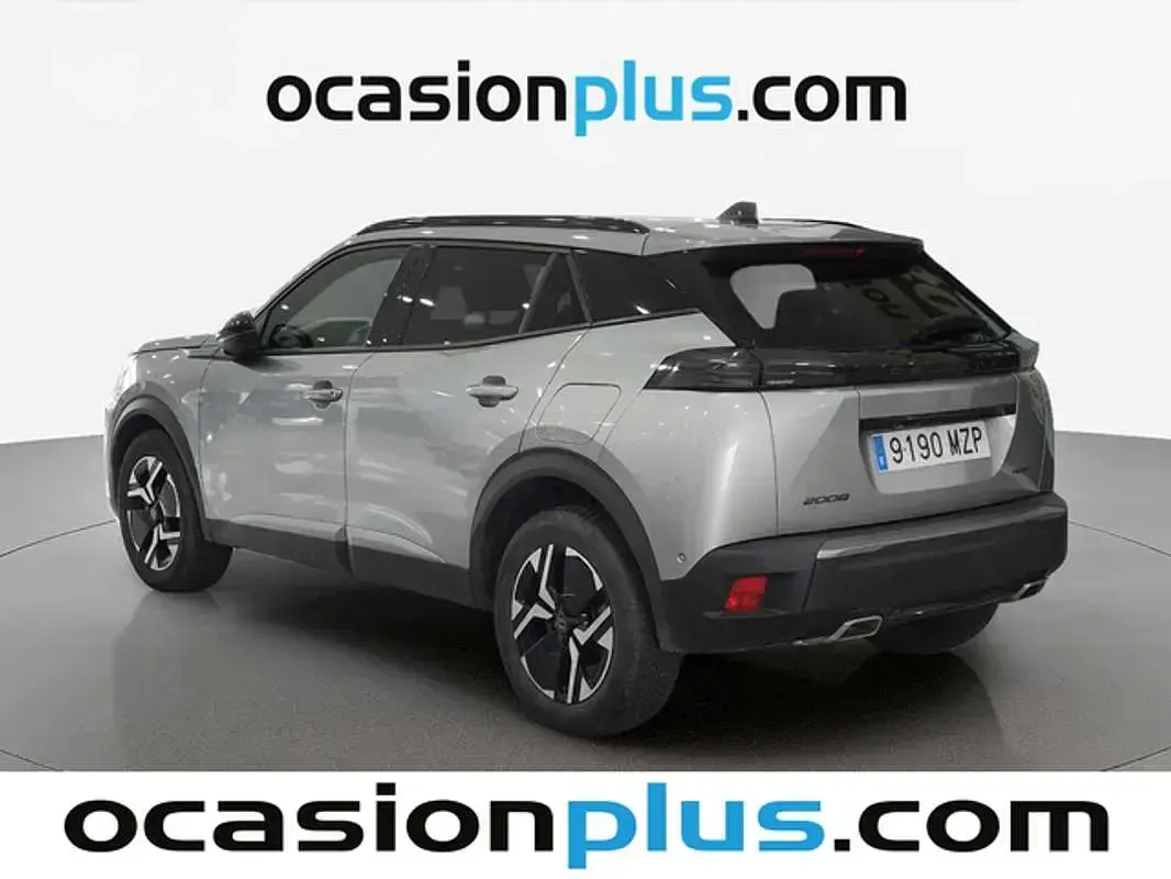 Usado Peugeot 2008 Allure 145 CV (106 kW) 2025 Plateado SUV
