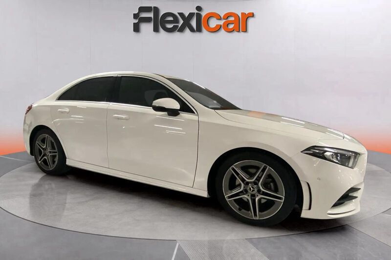 Blanco Usado 2019 Mercedes A180 Berlina | 20.990 € (Precio justo) - Imagen 1/4