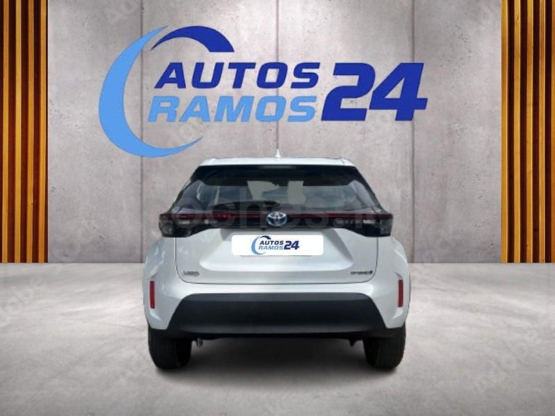 Usado Toyota Yaris Cross Active 116 CV (85 kW) 2022 Blanco SUV