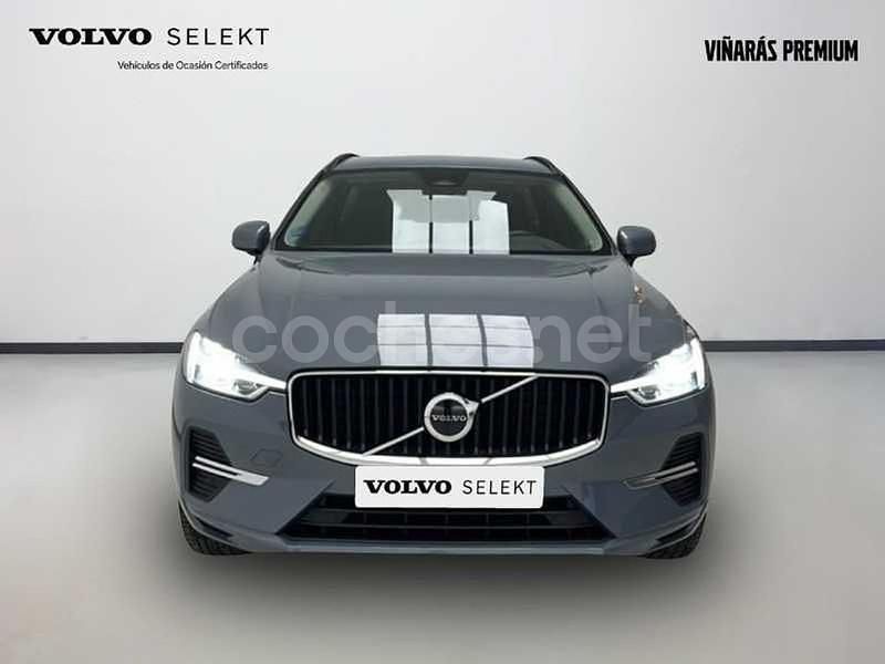 Usado Volvo XC40 Core 197 CV (144 kW) 2024 Gris / plata SUV
