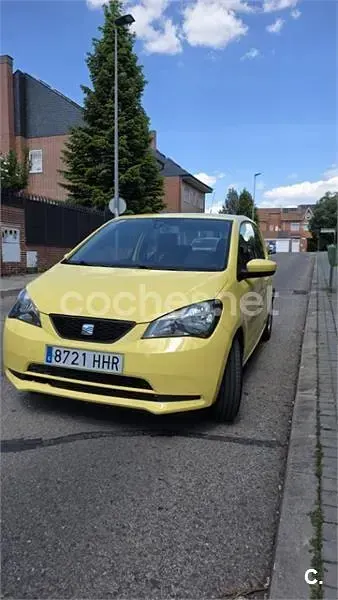 Usado Seat Mii Style 75 CV (55 kW) 2012 Amarillo Utilitario