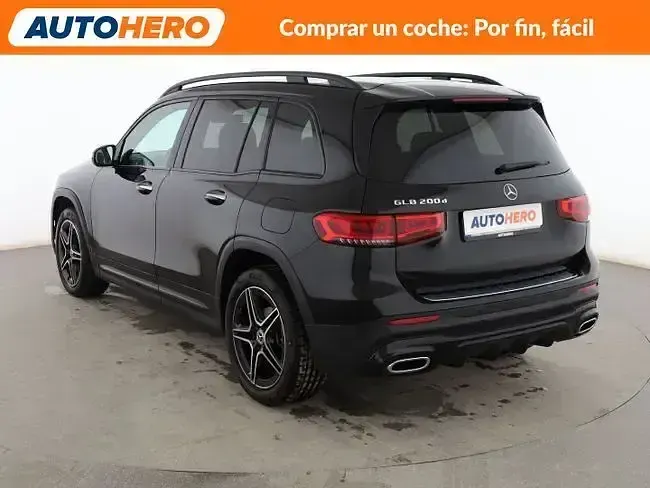 Käytetty Mercedes GLB200 AMG line 150 HP (110 kW) 2022 Musta Katumaasturi