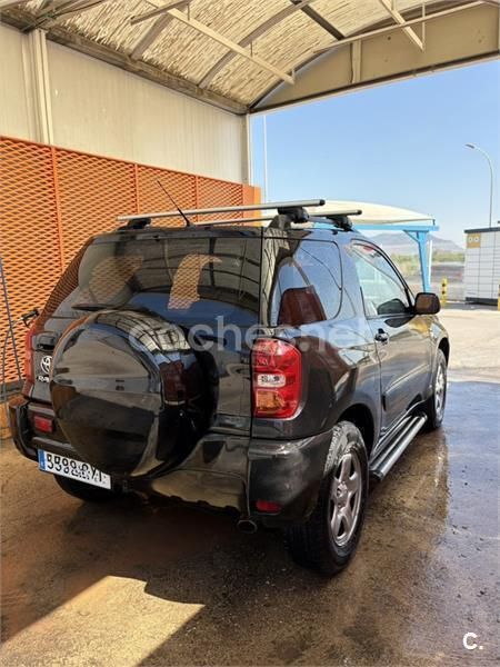 Negro Usado 2004 Toyota RAV4 Luna SUV | 4500 € (Precio justo) - Imagen 1/4