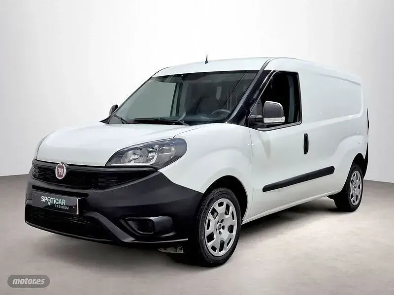 Usado Fiat Doblò 95 CV (69 kW) 2021 Blanco Monovolumen