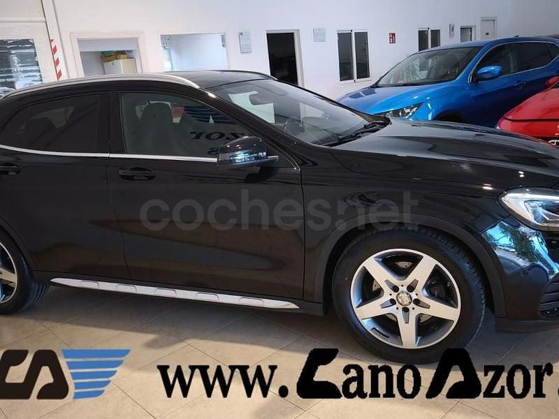 Usado Mercedes GLA220 177 CV (130 kW) 2018 Negro SUV