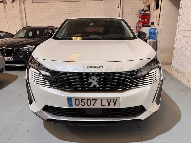Usado Peugeot 3008 Allure 130 CV (95 kW) 2021 Blanco SUV