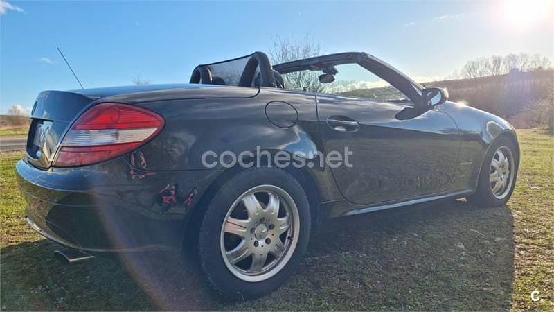 Usado Mercedes SLK200 163 CV (119 kW) 2005 Negro Descapotable