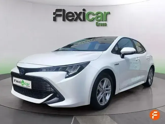 Usado Toyota Corolla Active 122 CV (89 kW) 2021 Blanco