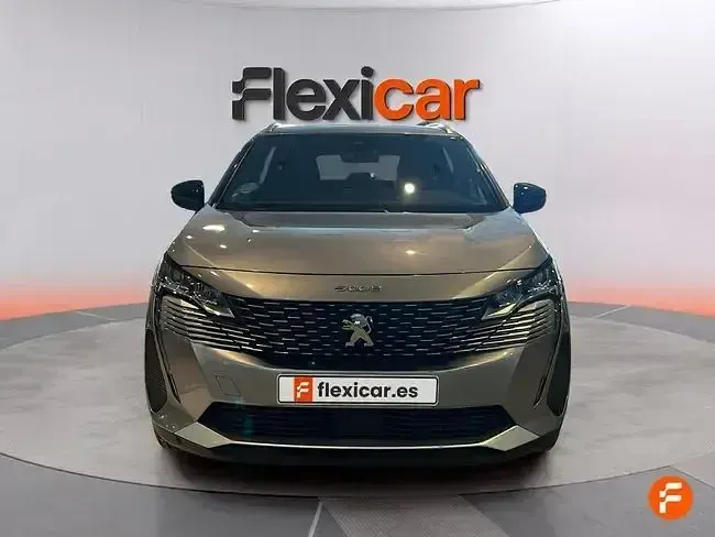 Usado Peugeot 5008 Allure 130 CV (95 kW) 2024 Gris SUV