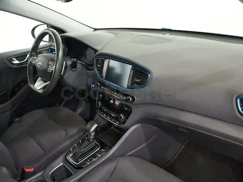 Usado Hyundai Ioniq 141 CV (103 kW) 2018 Blanco Utilitario