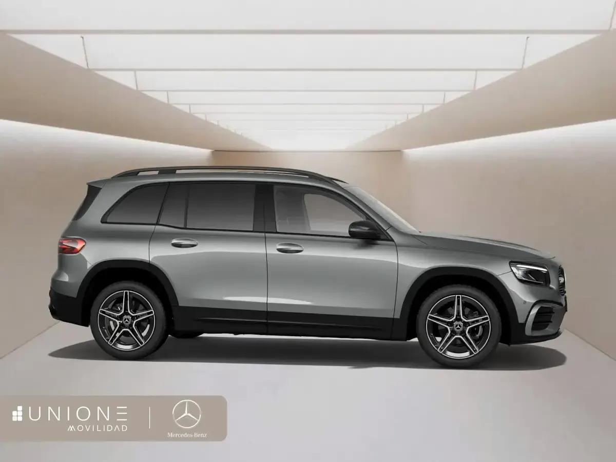 Nuevo Mercedes GLB200 150 CV (110 kW) 2025 Gris SUV