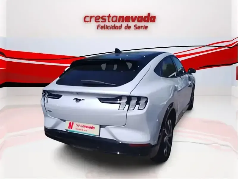Usado Ford Mustang Mach-E 258 kW (351 CV) 2022 Blanco SUV