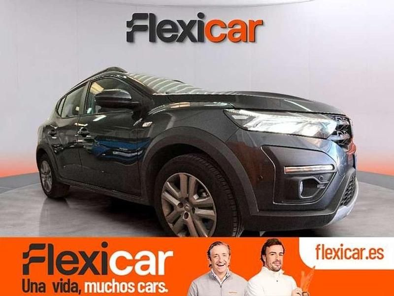 Negro Usado 2022 Dacia Sandero Essentiel Utilitario | 12.590 € (Precio justo) - Imagen 1/4
