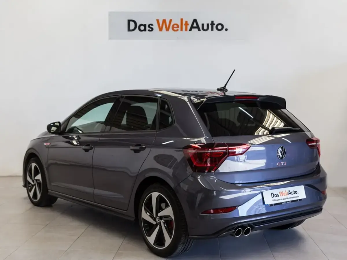 Usado VW Polo GTI 207 CV (152 kW) 2022 Gris Utilitario