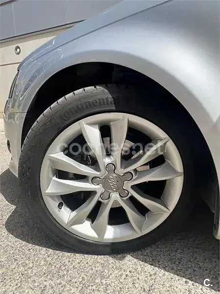 Usado Audi A3 Sportback Ambition 140 CV (102 kW) 2010 Gris / plata Utilitario