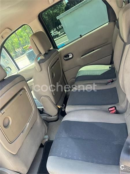 Negro Usado 2005 Renault Scénic II Authentique Monovolumen | 2100 € (Buen precio) - Imagen 1/1