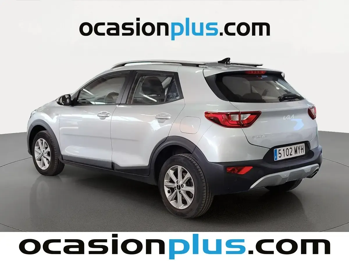 Usado Kia Stonic 79 CV (58 kW) 2025 Gris SUV