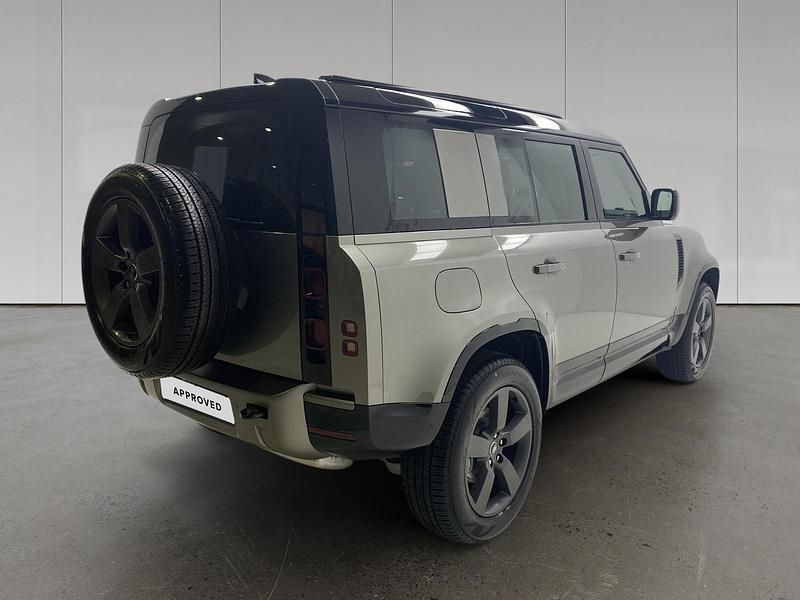 Usado Land Rover Defender SE Dynamic 249 CV (183 kW) 2025 Silicon silver SUV
