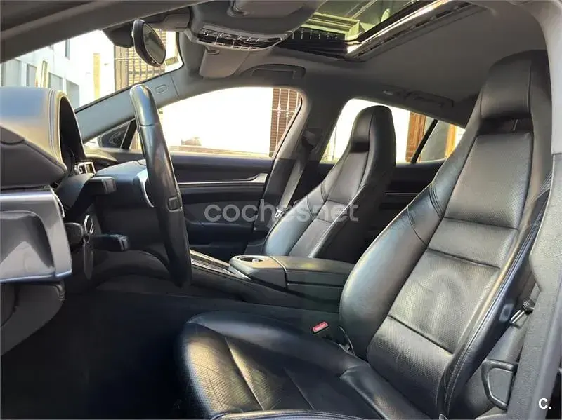Usado Porsche Panamera 300 CV (220 kW) 2014 Negro Utilitario