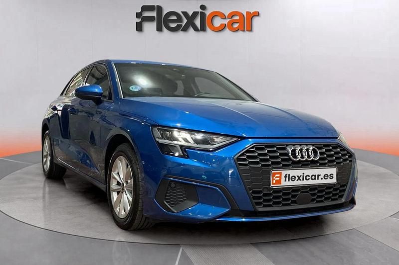 Usado Audi A3 Premium 111 CV (81 kW) 2023 Azul Berlina